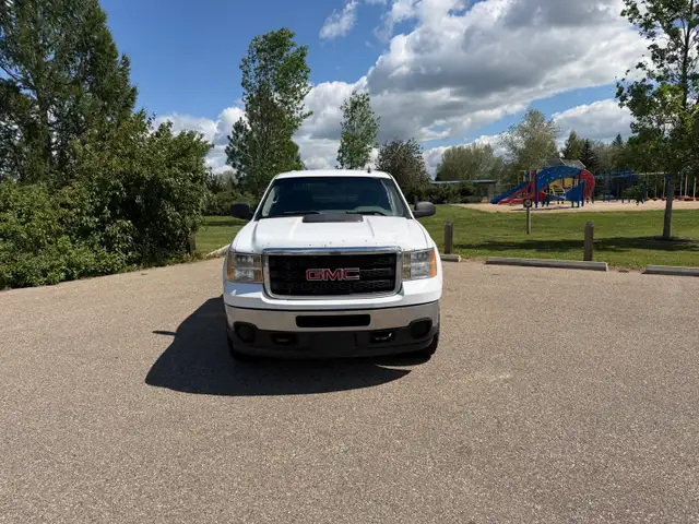 2011 GMC 2500