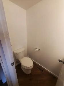 1 Bedroom close to U of W, shopping, cafes - Photo 13