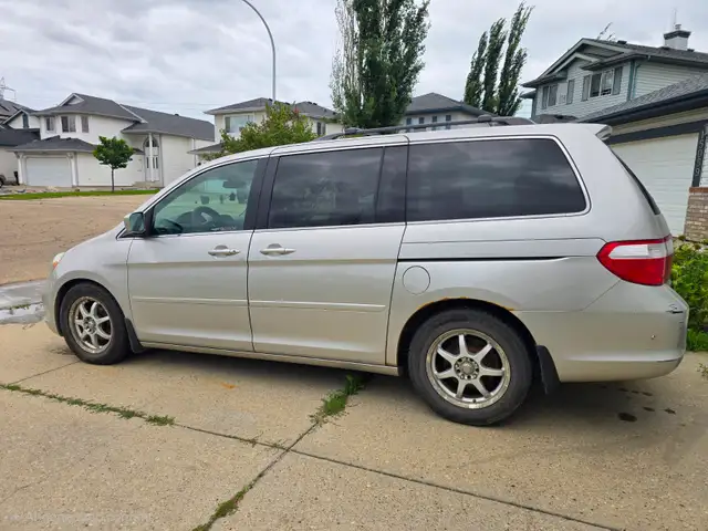 2006 Honda Odyssey EX-L $4500 obo