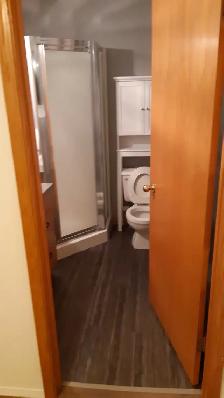 ROOM FOR RENT IN WHITECOURT- MASTER ENSUITE- - Photo 6