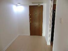 2 bedrooms  2 bathrooms  Dows Lake/Glebe - Photo 3
