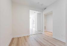 Furnished Private Room with Own Bathroom – Midtown Toronto - Photo 2