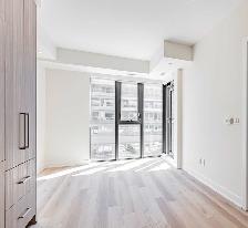 Furnished Private Room with Own Bathroom – Midtown Toronto - Photo 8
