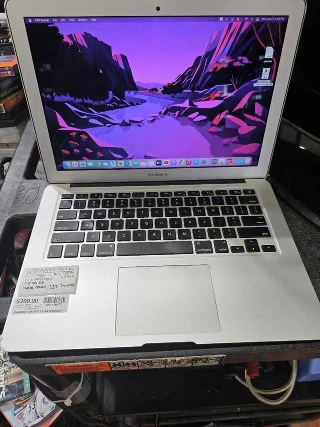 Macbook air 2017 13 as is