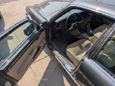 1986 Jaguar Vanden Plas , engine still starts ,clean interior - Photo 4