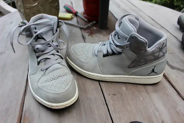 Espadrille homme 7.5 Nike air Jordan 1 flight3