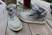 Espadrille homme 7.5 Nike air Jordan 1 flight3