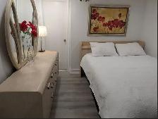 SHORT TERM FURNISHED PRIVATE APARTMENT TORONTO - Photo 4