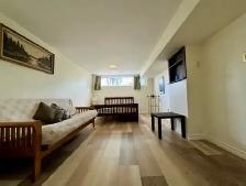 Furnished large bright room Single male $920 m all utilities - Photo 2