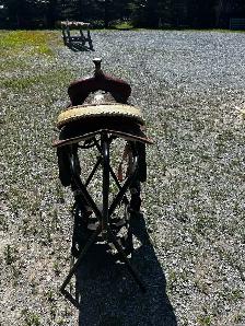 western horse saddle - Photo 9