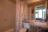 FullyFurnishedLuxuriousDowntownKelownaLakefrontCondoSep19toApr20 - Photo 7