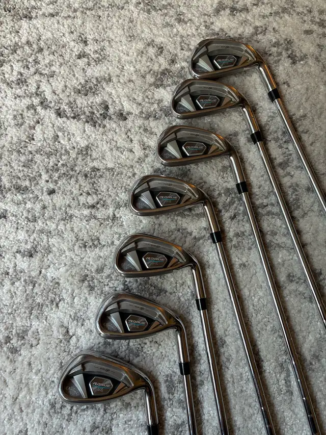 Callaway Rogue X iron set stiff shafts