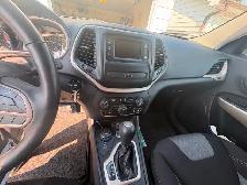 2017 Jeep Cherokee, owned by seniors for sale - Photo 4