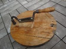 Hachoir ancien