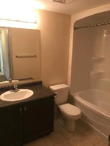Spacious 2 Bedroom   Den Condo – Top Floor - Photo 12