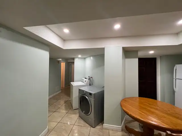 Room For Rent, Close to University of Toronto Mississauga