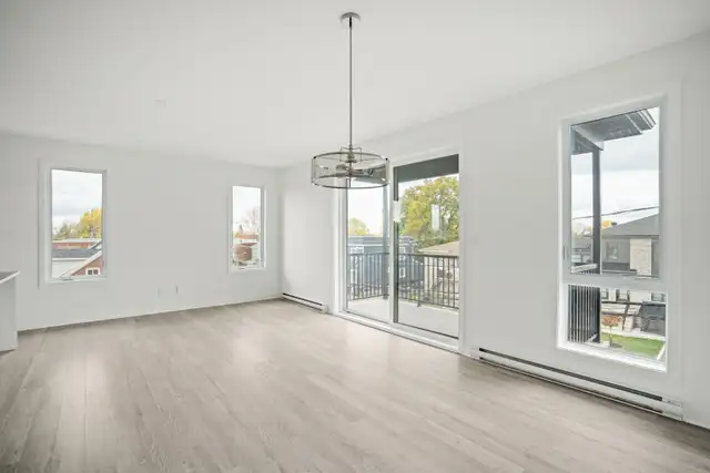 À Louer : Logement en Cession de Bail - 1550$