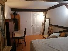 Available Now, Big Bedroom QEW/Mississauga Rd, all included - Photo 3