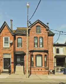 2-Bedroom Main-Floor Apartment Near TMU – Available September 1