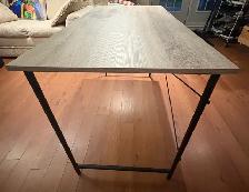 Grey Desk - Photo 4