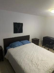 Fully Furnished Private Bedroom - Photo 3