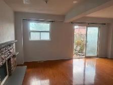 Bright & Affordable 1-Bedroom Apartment – Finch & Victoria Park - Photo 2