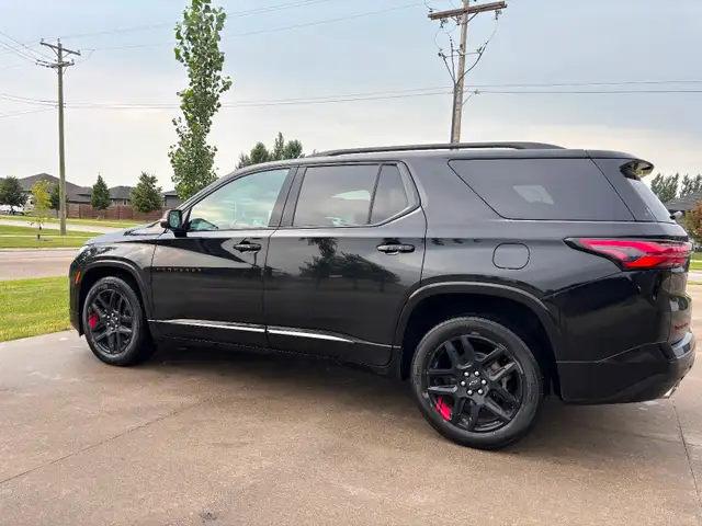 2023 Chevrolet Traverse Premier Redline Edition