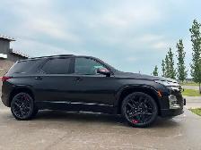 2023 Chevrolet Traverse Premier Redline Edition - Photo 2