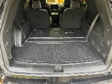 2023 Chevrolet Traverse Premier Redline Edition - Photo 8