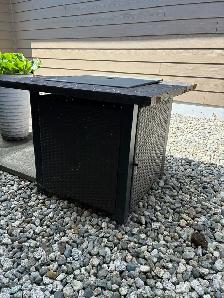 Gas fire table