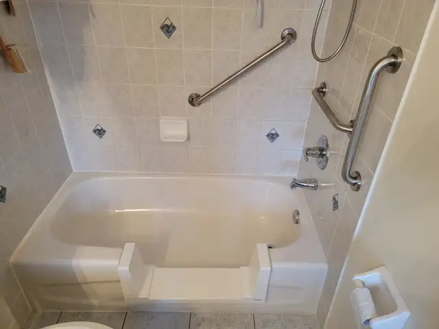 Calgary Bathroom Installer - $1K-$2.5K/wk   Full Training