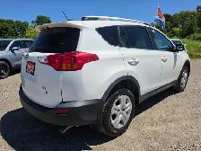 2015 Toyota RAV4 LE FWD - Photo 5