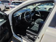 2015 Toyota RAV4 LE FWD - Photo 10