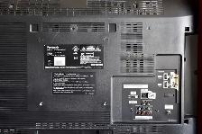 Panasonic 32-inch LCD HDTV with Remote & Manual (Mint) - Photo 4
