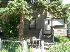 Room for rent in Sunnyside house near downtown, SAIT, ACAD, UofC - Photo 5