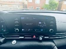 2022 Hyundai Elantra Preferred IVT - Photo 8