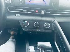2022 Hyundai Elantra Preferred IVT - Photo 11