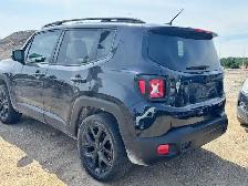 2016 Jeep Renegade 4WD 4dr - Photo 4