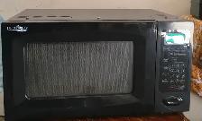 Microwave nice size. Really good shape