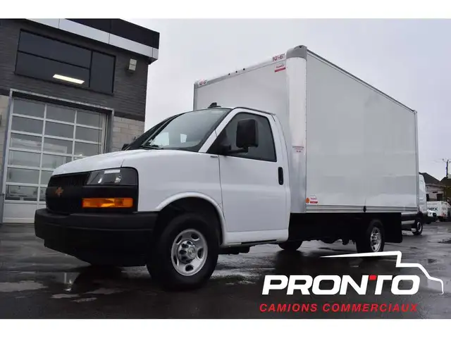 2025 Chevrolet Express 3500 3500  Cube 14 pieds  6.6L V8