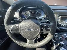 Chrysler 200 Berline 4 portes LX, traction avant 2015 à vendre - Photo 8