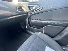 Chrysler 200 Berline 4 portes LX, traction avant 2015 à vendre - Photo 12