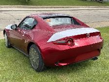 2026 Mazda MX-5 RF - Photo 6