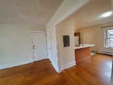 Ontario & Lincoln - Spacious 2 bedroom apartment for rent - Photo 2