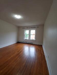 Ontario & Lincoln - Spacious 2 bedroom apartment for rent - Photo 3