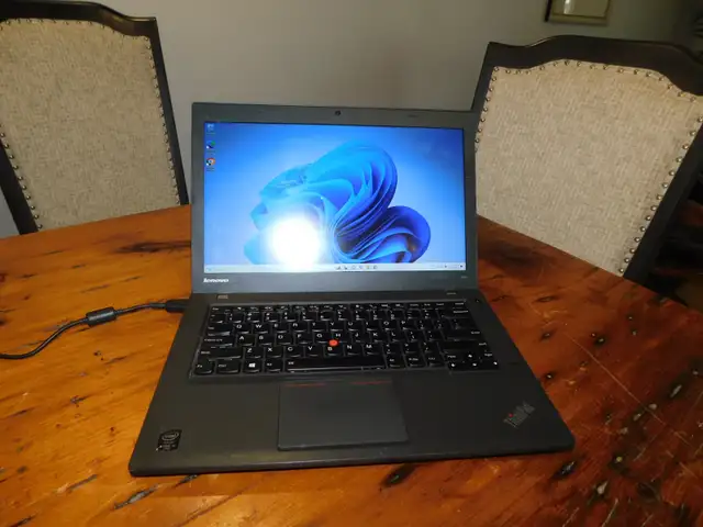 Lenovo ThinkPad T440 14' Laptop CORE i5 240GB SSD 8GB WIN 11