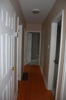 3 bedroom main floor apartment for rent in Aurora - Photo 13
