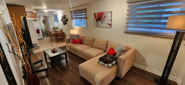 ROSEMONT – Dispo MAINTENANT – TOUT CECI MEUBLÉ- Neuf 3 1/2