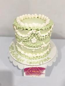 Milton Birthday cakes, custom cakes, wedding cakes GTA - Photo 4