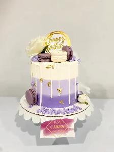 Milton Birthday cakes, custom cakes, wedding cakes GTA - Photo 10